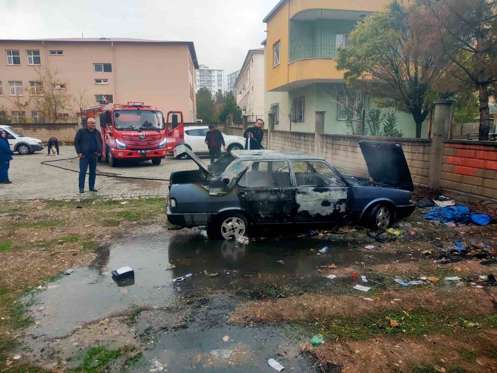 kurtalanda arac alev topuna dondu 1 MeAwZRyT