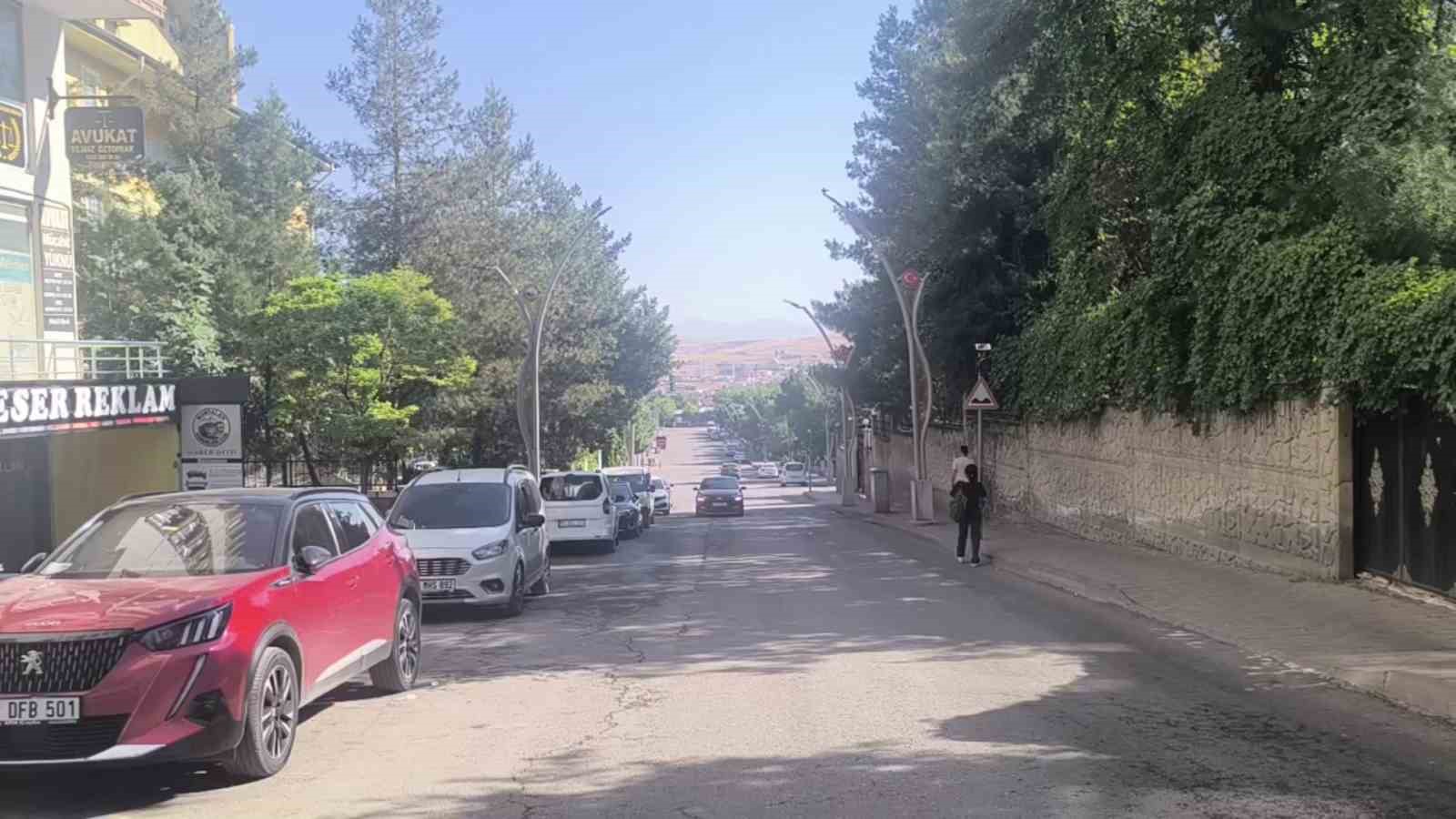 Kurtalan’da sıcak hava sokakları boşalttı 4 kurtalanda sicak hava sokaklari bosaltti 0 us9ejsCX