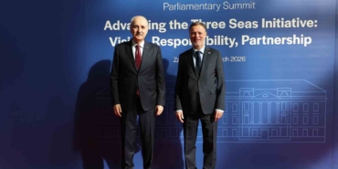 kurtulmus-orta-doguda-yasanan-insani-trajedi-karsisinda-kayitsiz-kalmamiz-mumkun-degildir-U72nkYAQ.jpg