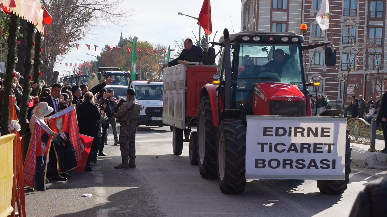 kurtulus gununde yag izdihami ezilme tehlikesi gecirdiler 1 EAJGHRfL