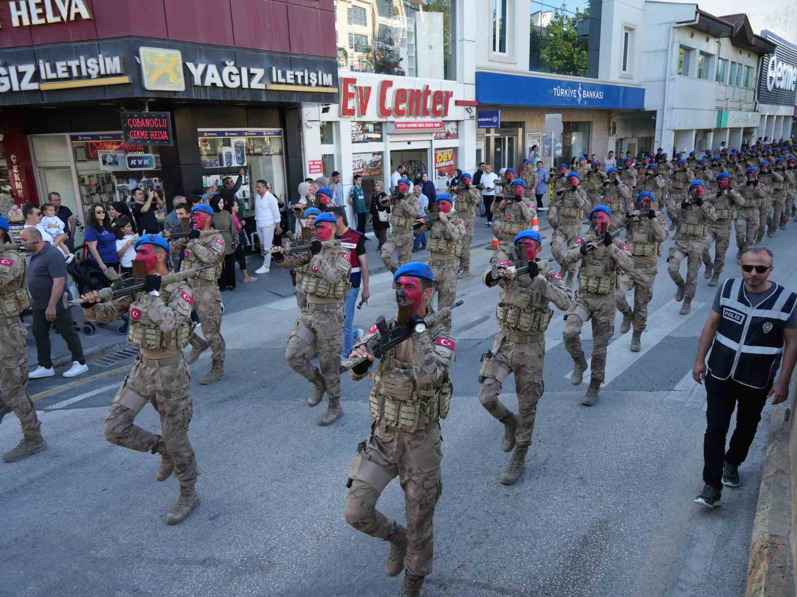 kurtulus savasindaki milli ruhu 95 kilometre yuruyerek yasattilar 5 RSr2Z6B2