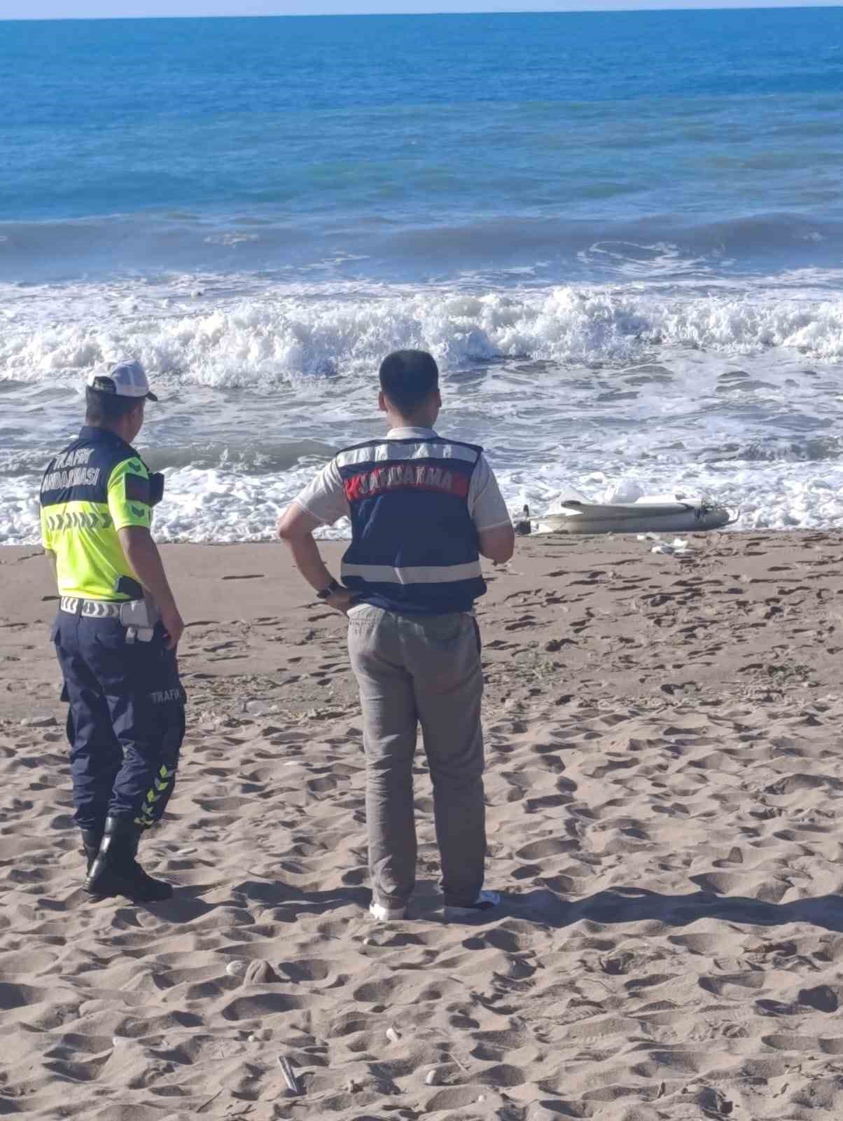 Kurucaşile’de plajda silahlı insansız hava aracı bulundu 5 kurucasilede plajda silahli insansiz hava araci bulundu 1 fKdt9gia