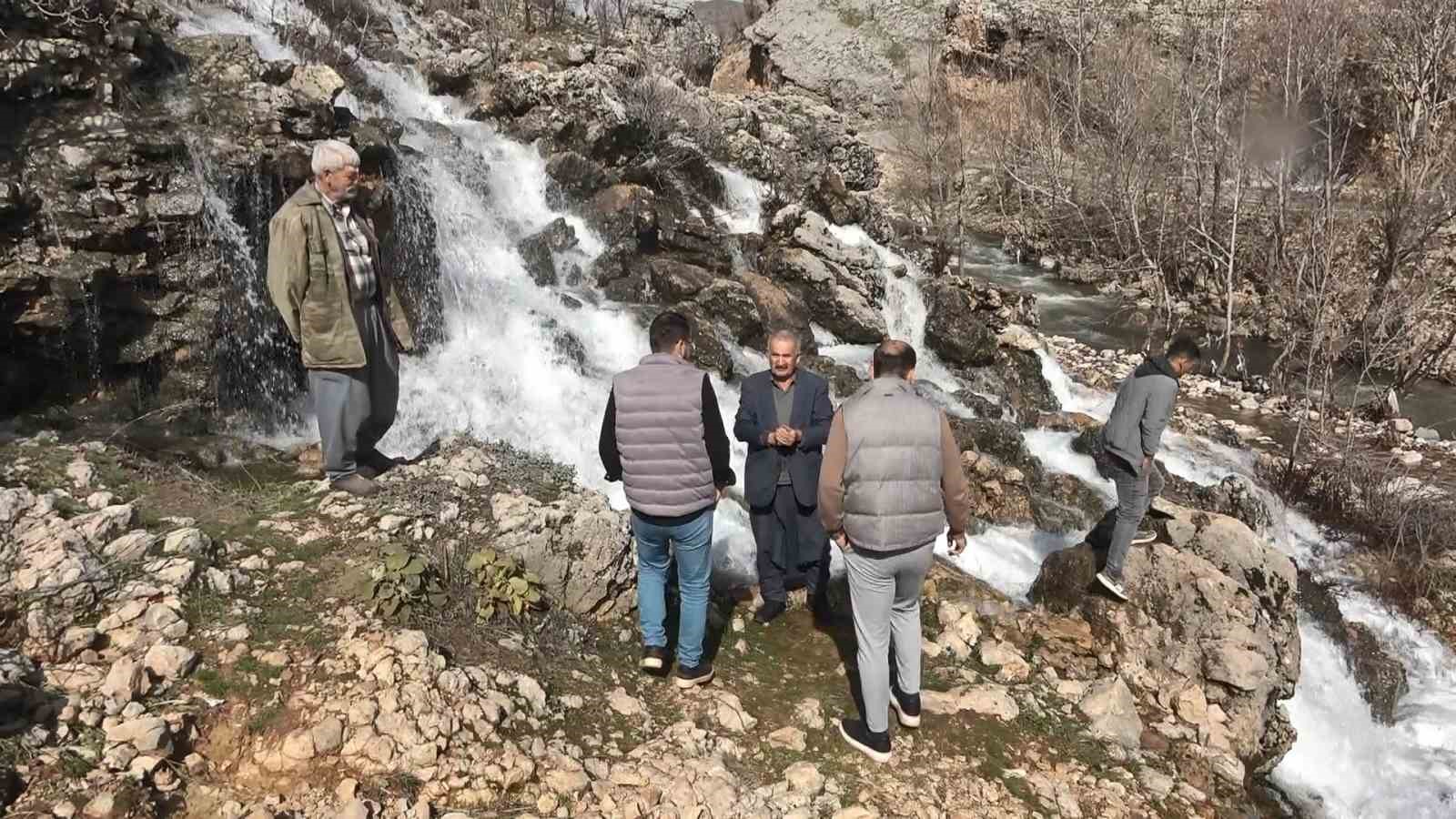 kurumak uzere olan su kaynagi caglayana donustu 3