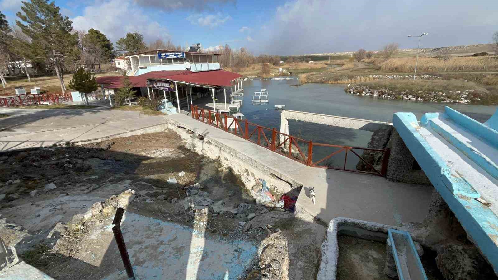 kuruyan sakarya nehrinin dogdugu nokta da dsinin calismalari devam ediyor 4 aYj7OVIf