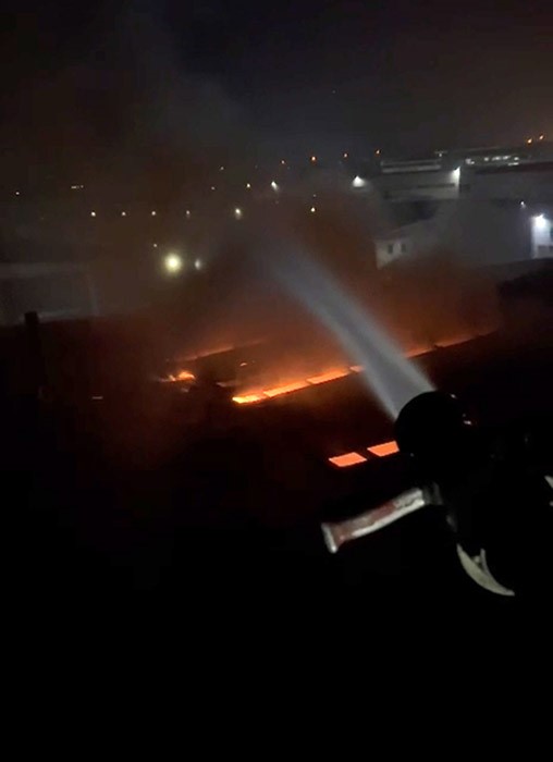 kuruyemis fabrikasinda korkutan yangin 16 itfaiye araci seferber oldu 1 SEse6FVz