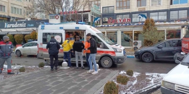 kuruyemisci-deposunda-cikan-yanginda-4-kisi-dumandan-etkilendi-bVeVifw6.jpg
