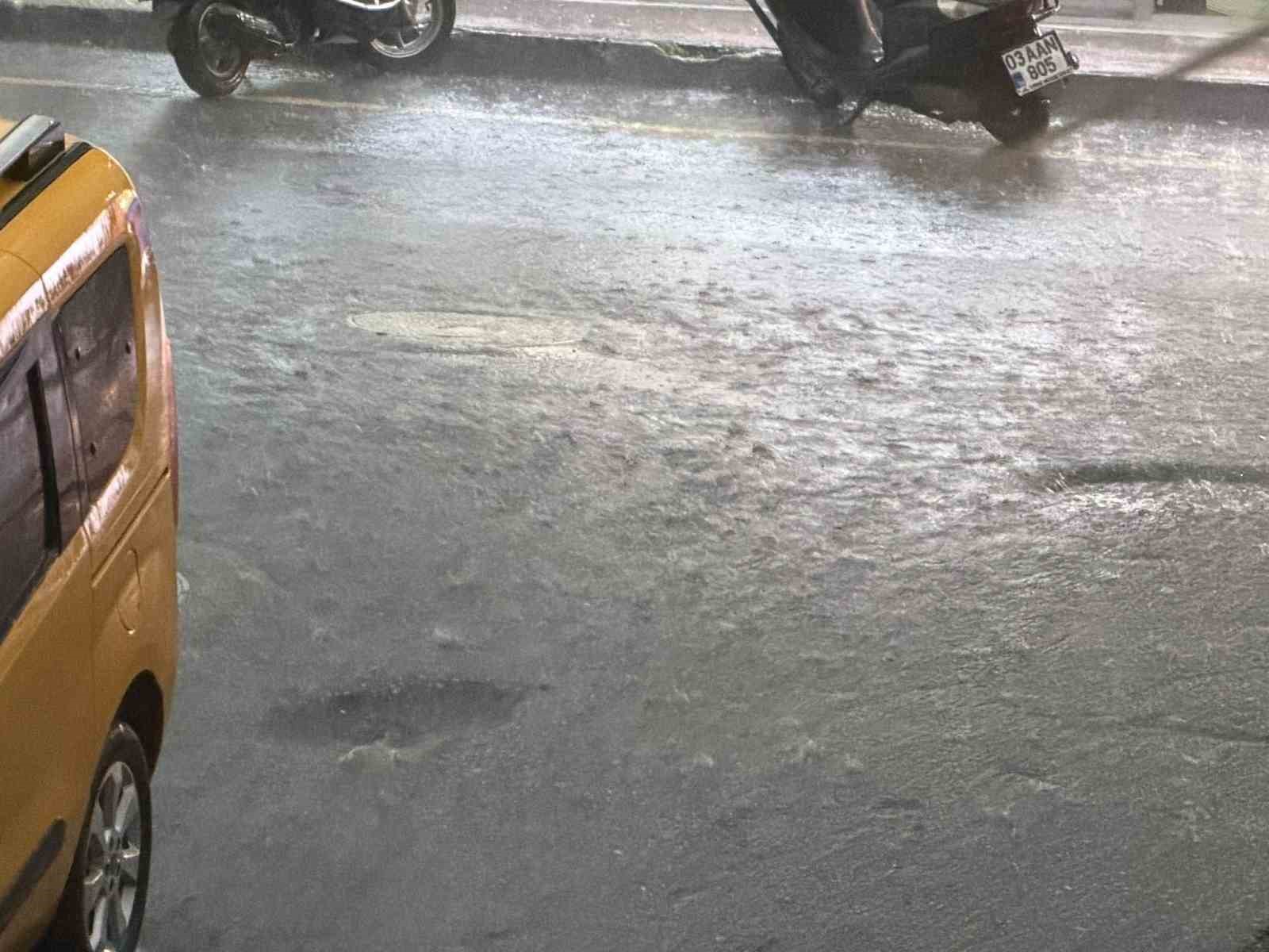 kusadasinda siddetli yagis ve dolu etkili oldu 6 1HhAFj1X