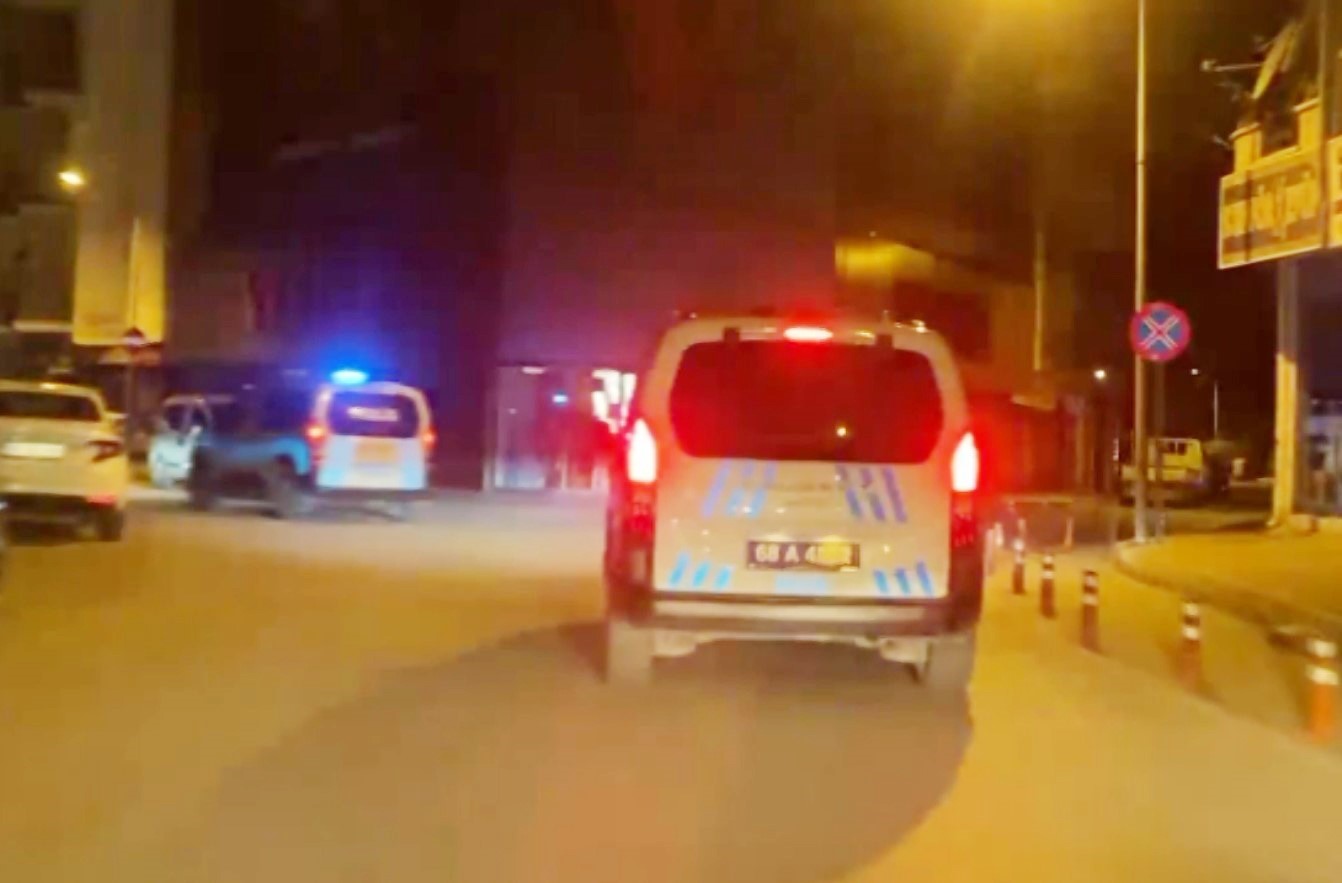 kuseceksen oynamayalim kahvehanesindeki kavga sokaga tasti 1 DKSltk9n