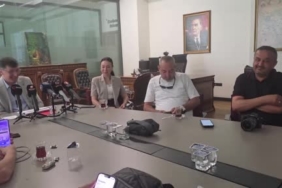 kutahya-belediye-baskani-kahveci-alnimiz-acik-basimiz-dik-gorevimizin-basindayiz-Q4MrU177.jpg