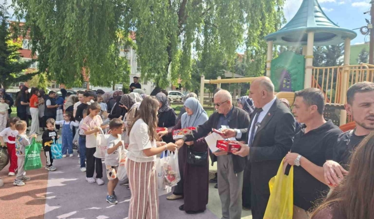 kutahya-hisarcikta-bayram-arifelerinde-holo-gelenegi-asirlardir-yasatiliyor-W1tP4HdJ.jpg