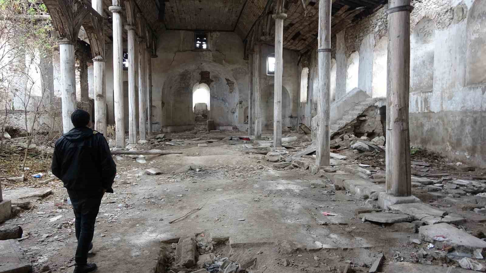 kutahya valisi isindan kilise restorasyonu aciklamasi tarihi bir degeri sehrimize kazandiracagiz 3 FjJVQYak