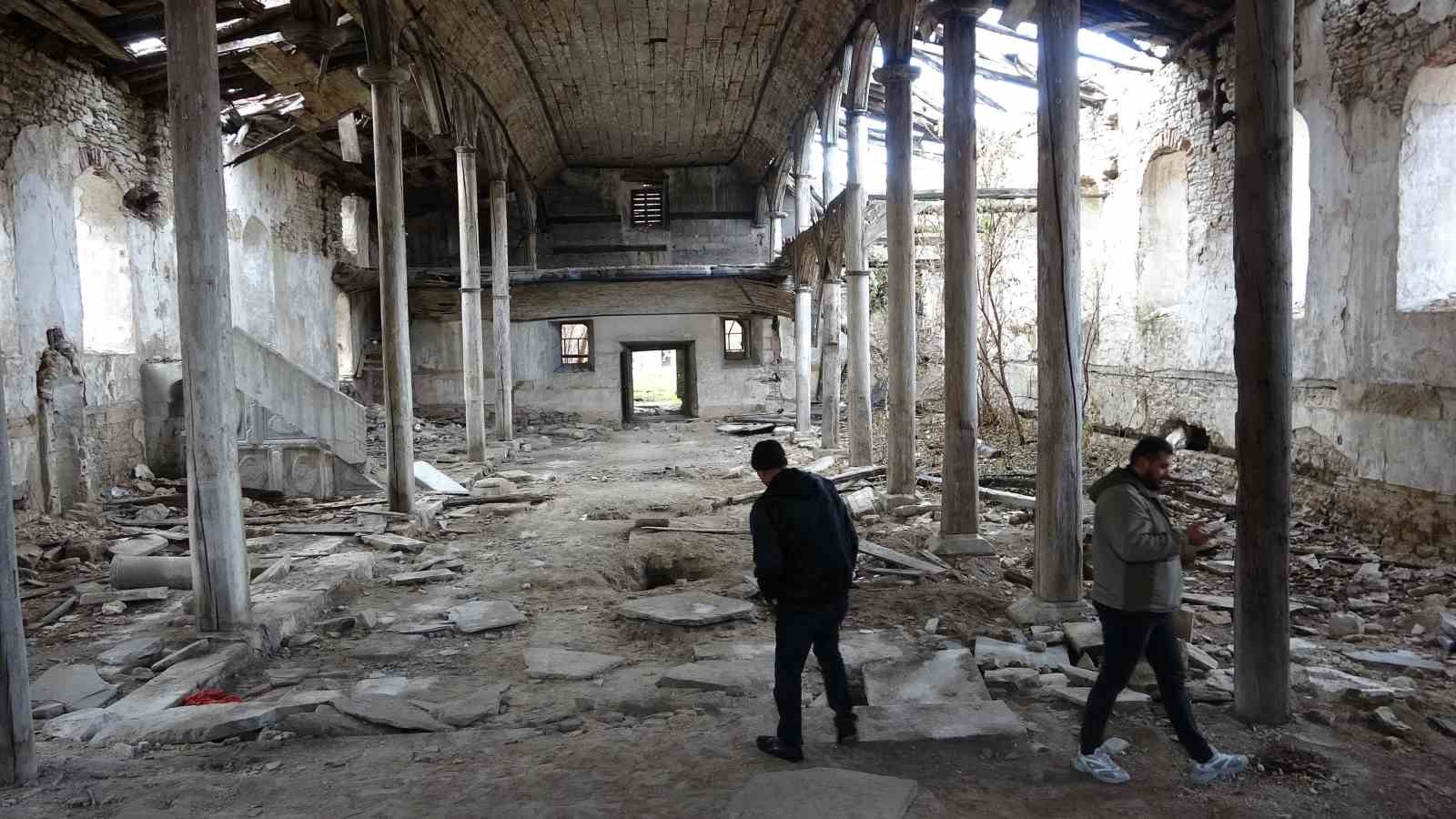 kutahya valisi isindan kilise restorasyonu aciklamasi tarihi bir degeri sehrimize kazandiracagiz 5