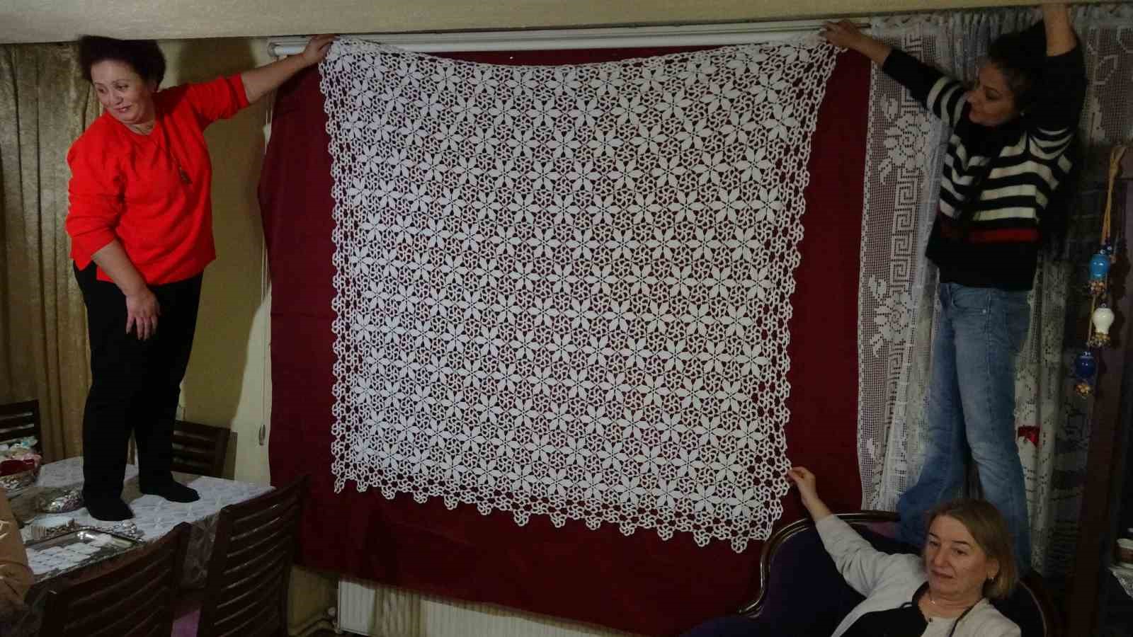 kutahyada 70 yildir ilmek atan emekli ogretmenin azmi ornek oluyor 4 yAy9SsvI