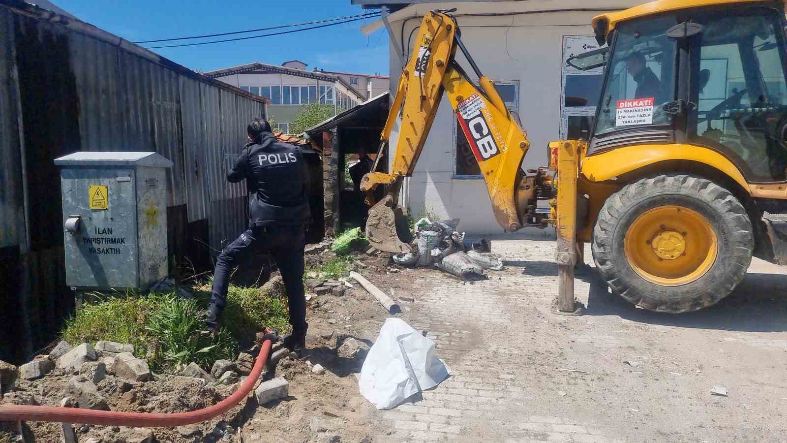 kutahyada depo yangini panige neden oldu 1 8JWGPQi9