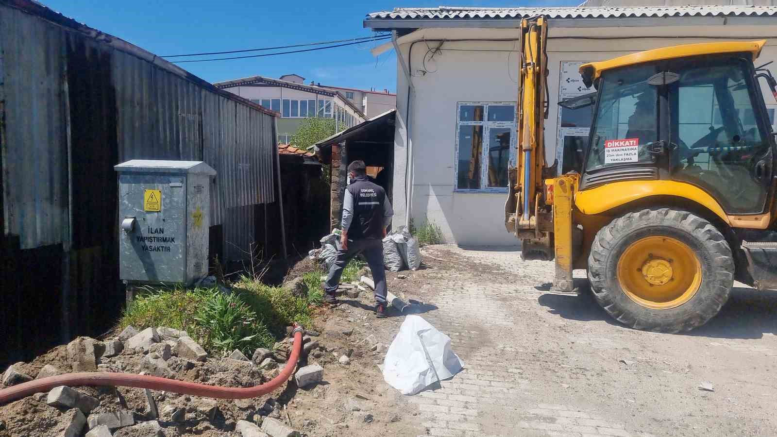 kutahyada depo yangini panige neden oldu 4 J7s4acwu