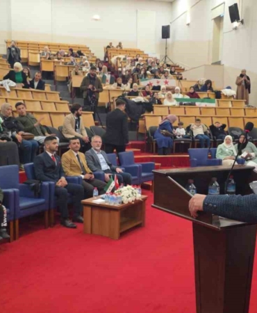 kutahyada-egitim-goren-suriyeli-ogrenciler-baas-rejiminin-devrilmesinin-birinci-yil-donumunu-kutladi-WAJsGhiG.jpg