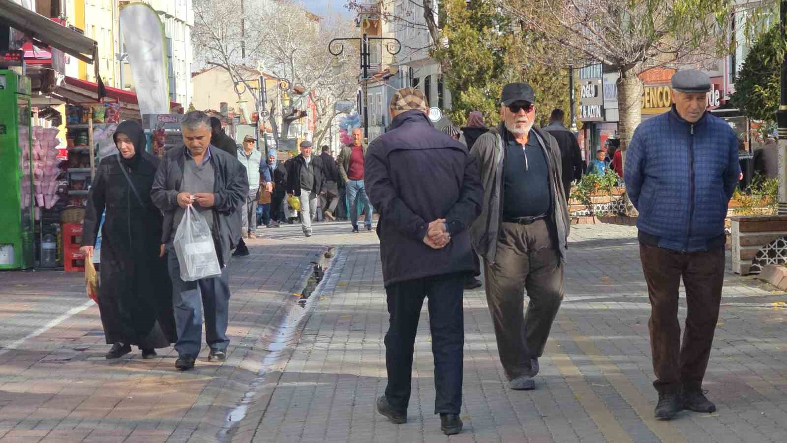 kutahyada emekli sayisi aktif calisanlari gecti 1 E5yiBRR2
