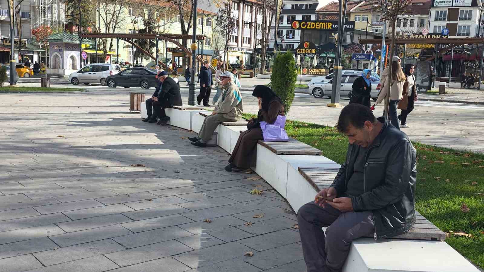 kutahyada emekli sayisi aktif calisanlari gecti 2 7jyfXPUX