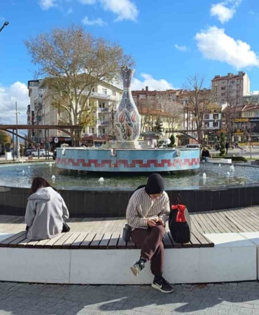 kutahyada-emekli-sayisi-aktif-calisanlari-gecti-spGLsslm.jpg