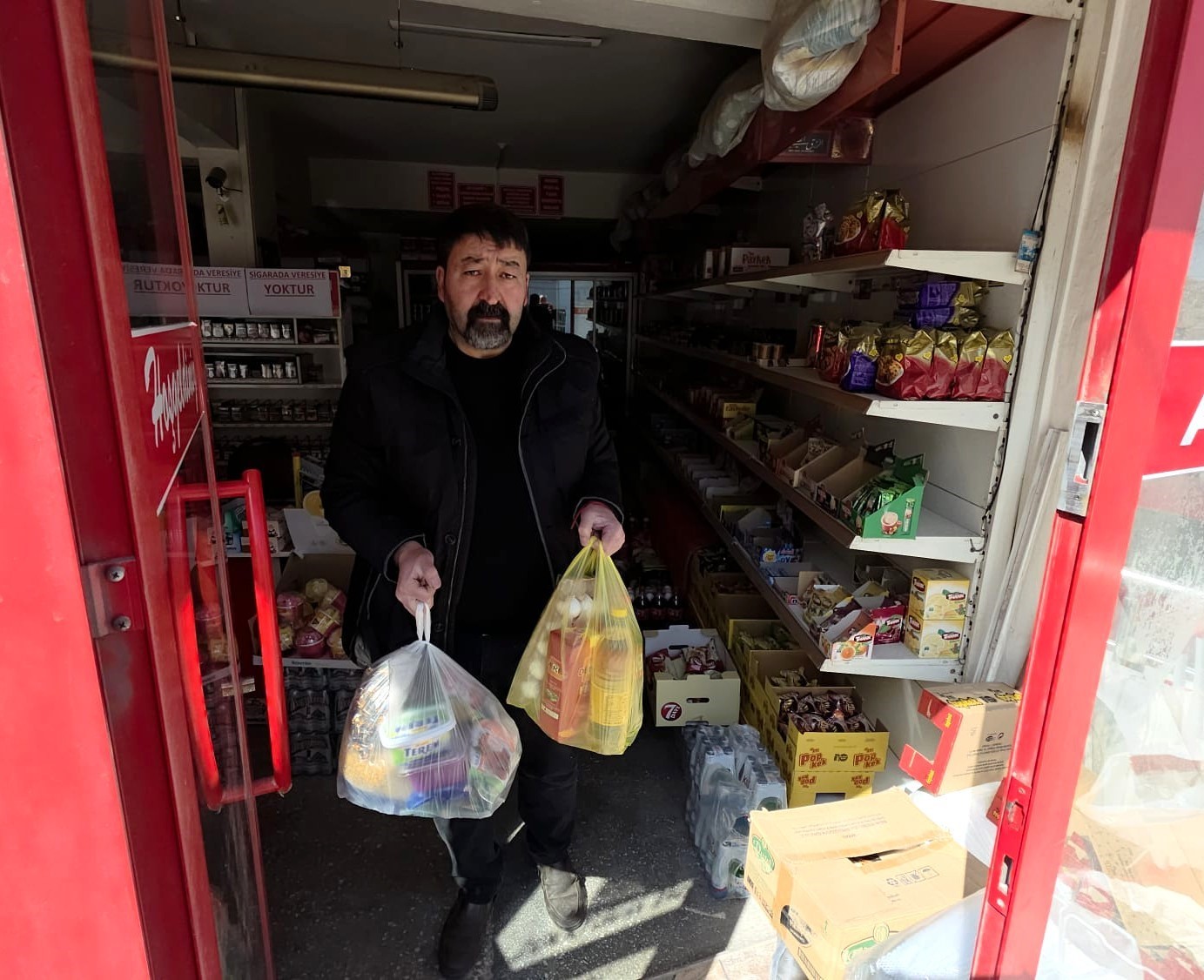kutahyada esnaftan 7 yildir suren yardim seferberligi 0 HEliGJyb