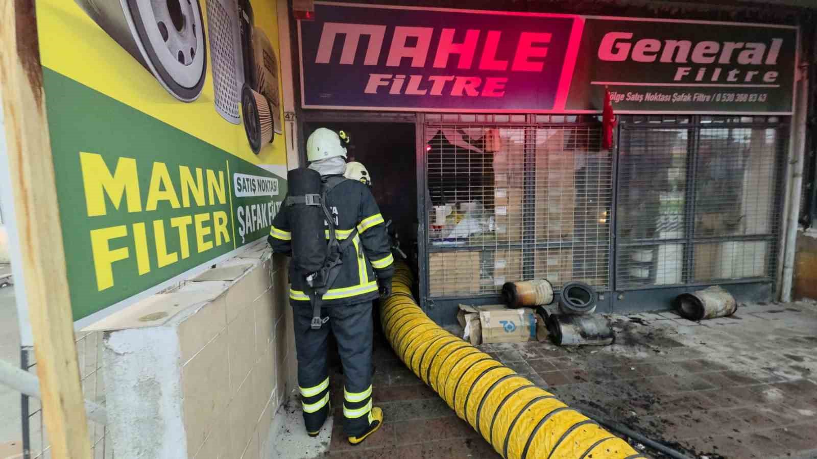 kutahyada fatih sanayi sitesinde yangin 5 PkbZSDuF