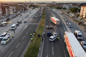 Gaziantep’te saman balyası yüklü tırda yangın 2 thumbnail