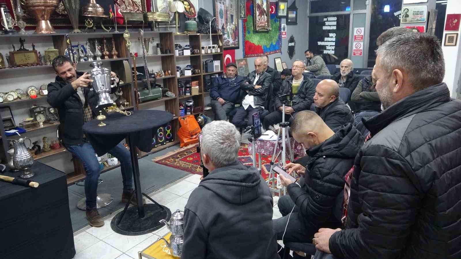 kutahyada haftada 3 gun antika mezati duzenleniyor 2