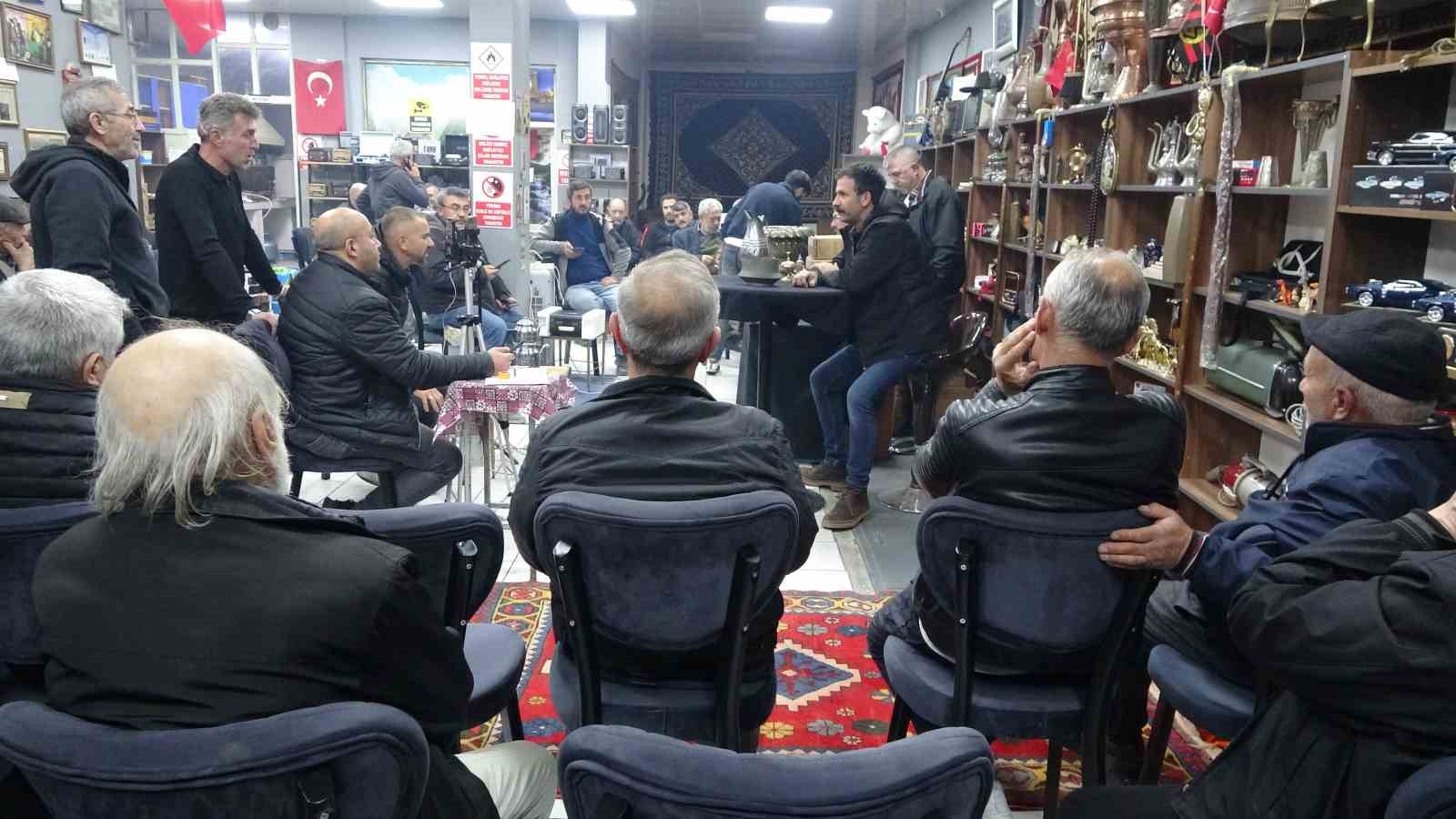 kutahyada haftada 3 gun antika mezati duzenleniyor 3 IEXiUWyZ