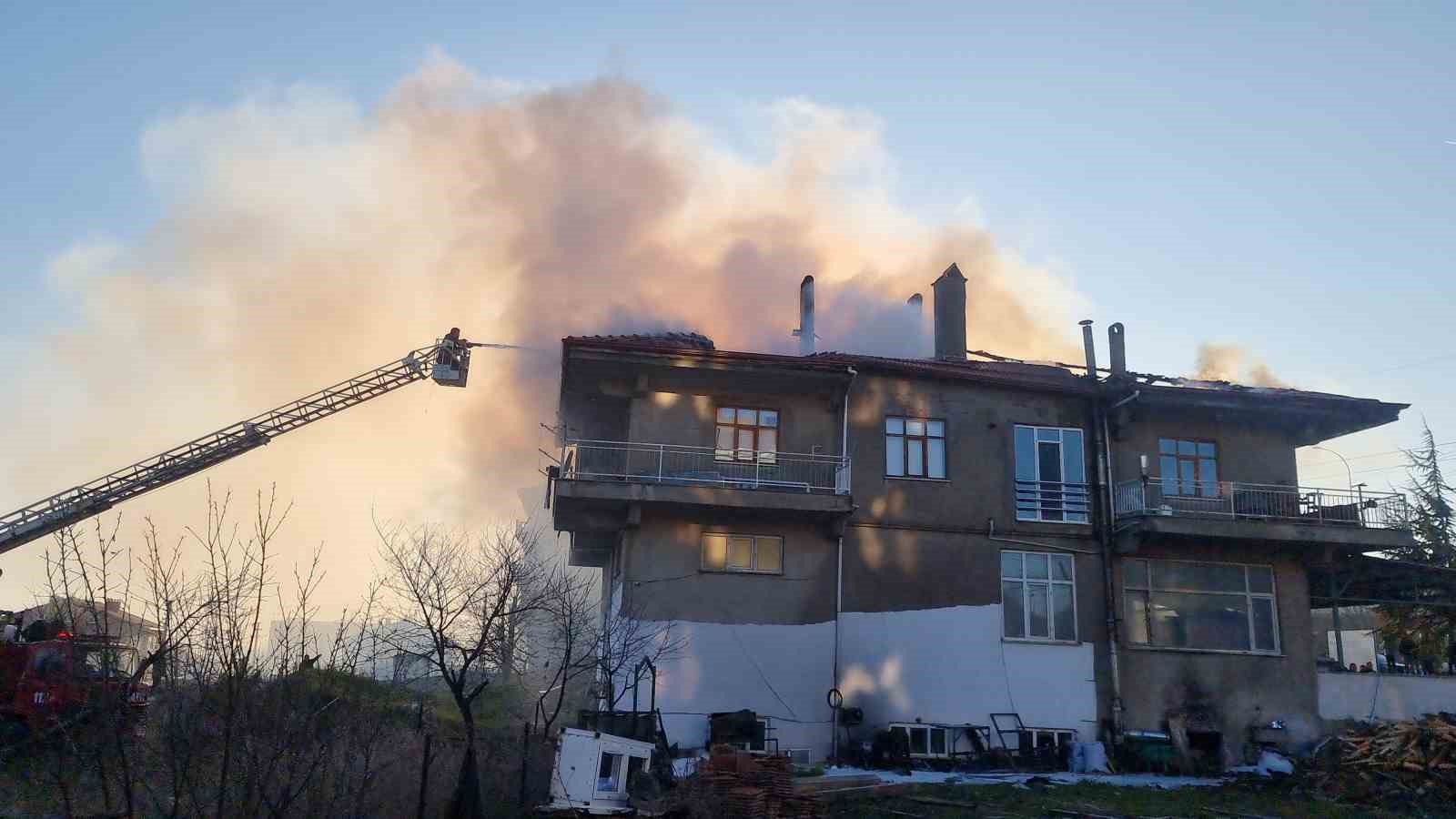 kutahyada iftar vakti korkutan yangin 2 IRYmGT3r