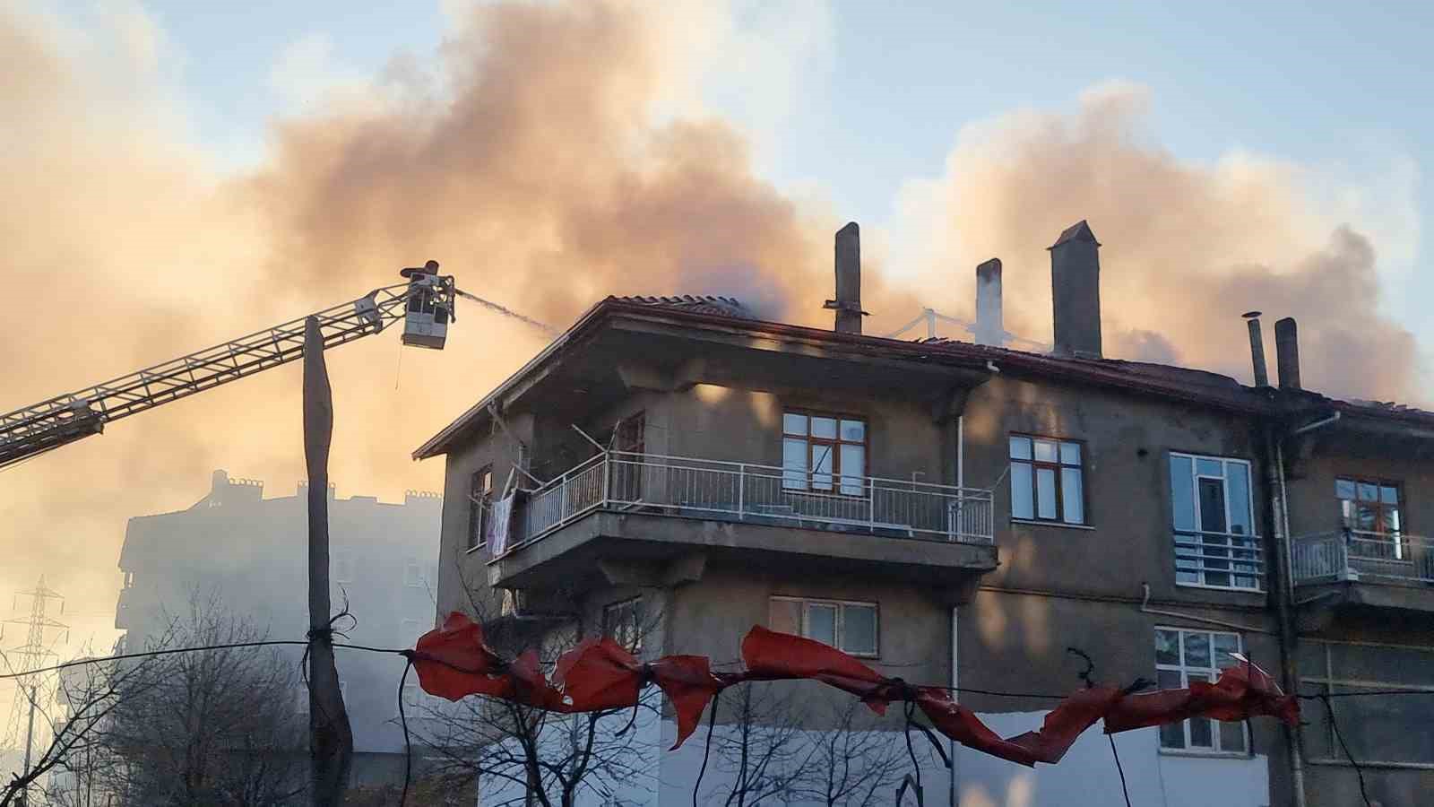 kutahyada iftar vakti korkutan yangin 3 qBEnzykd
