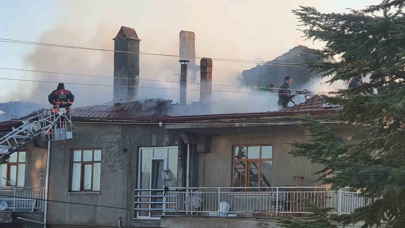 kutahyada iftar vakti korkutan yangin 5 qL3bzYkm