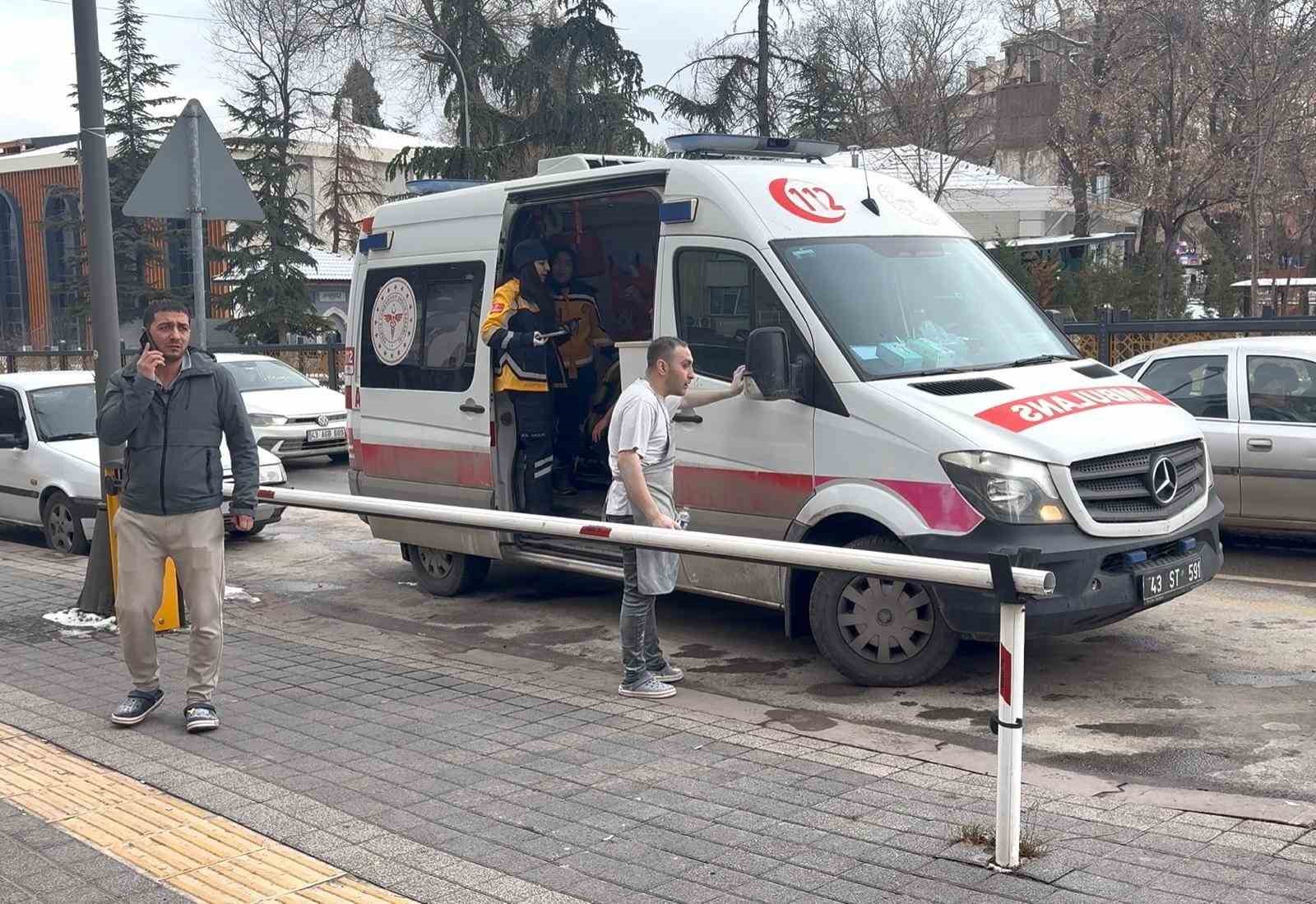kutahyada korkutan yangin 3 kisi dumandan etkilendi 3 vZvHChqF