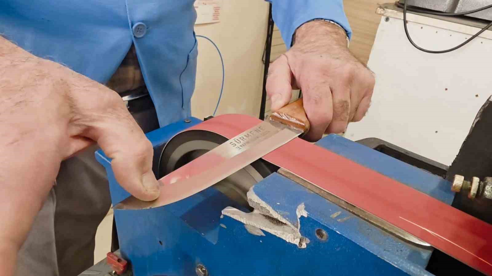 kutahyada kurban bayrami oncesi bicak bileme mesaisi yogunlasti 1 JPW1OQXw