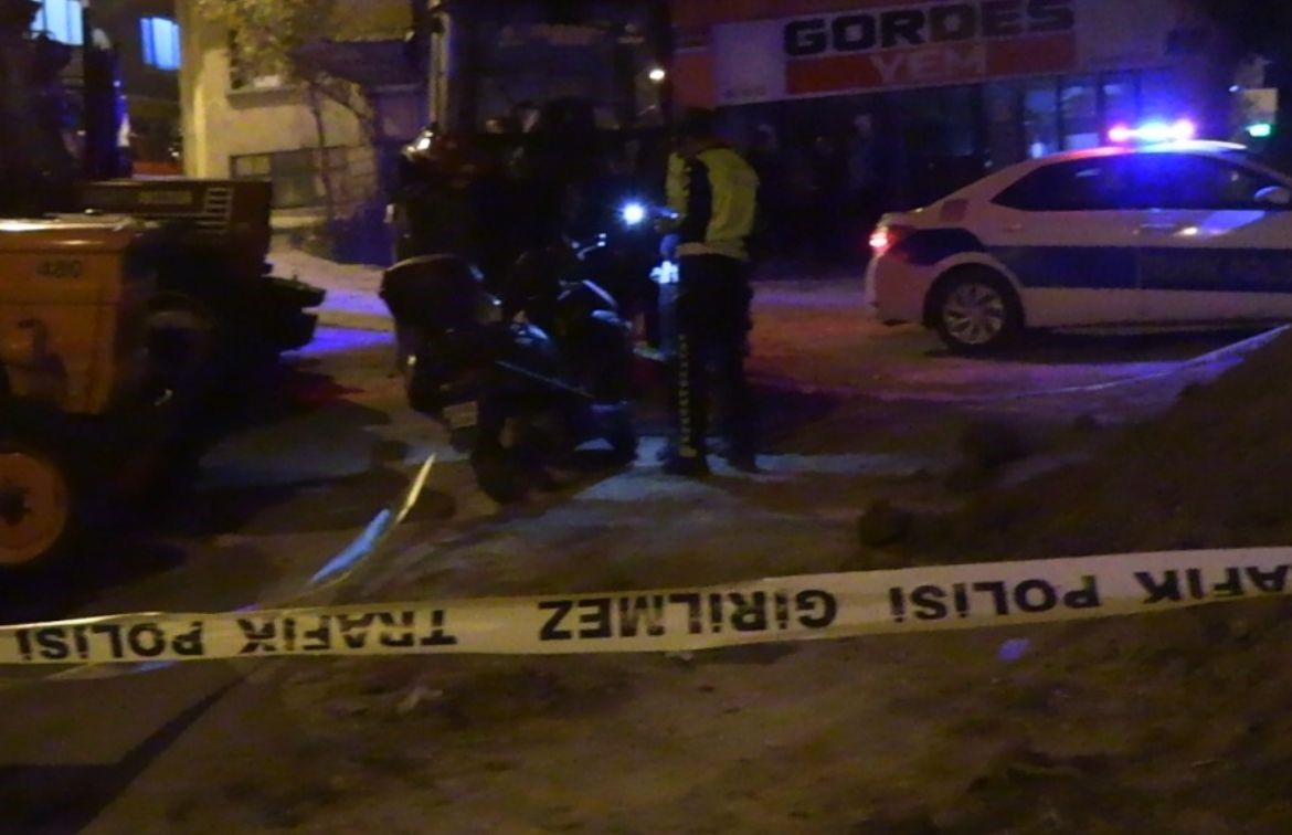 kutahyada motosiklet kazasi 1 agir yarali 0 IU1UD4kI