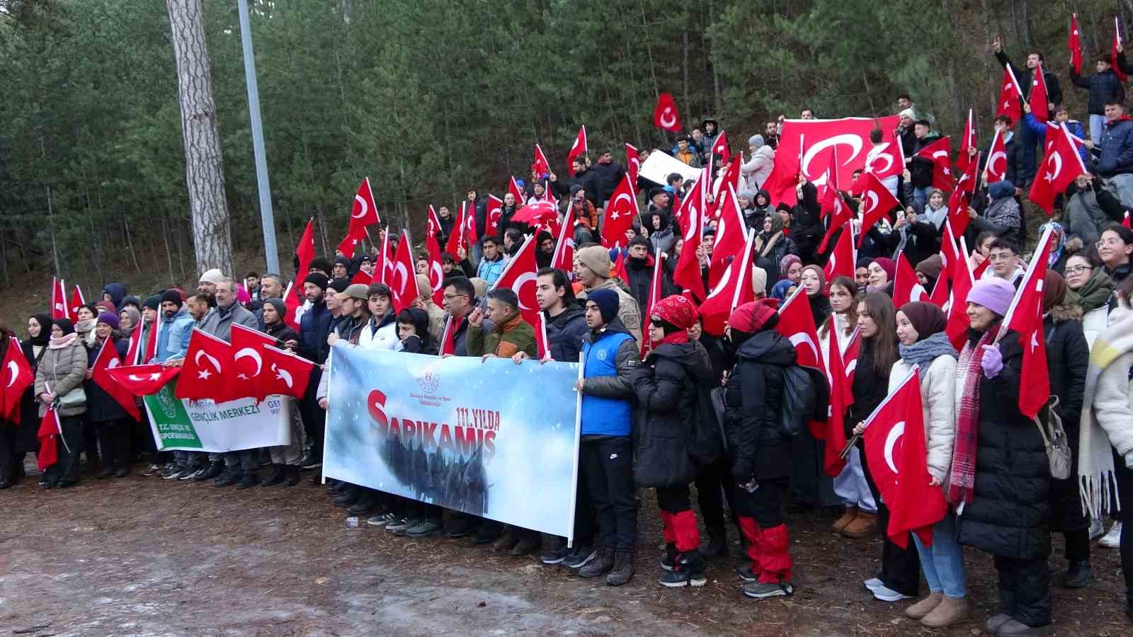kutahyada sarikamis sehitleri dualar ve yuruyusle anildi 4 Vm3WbnyQ