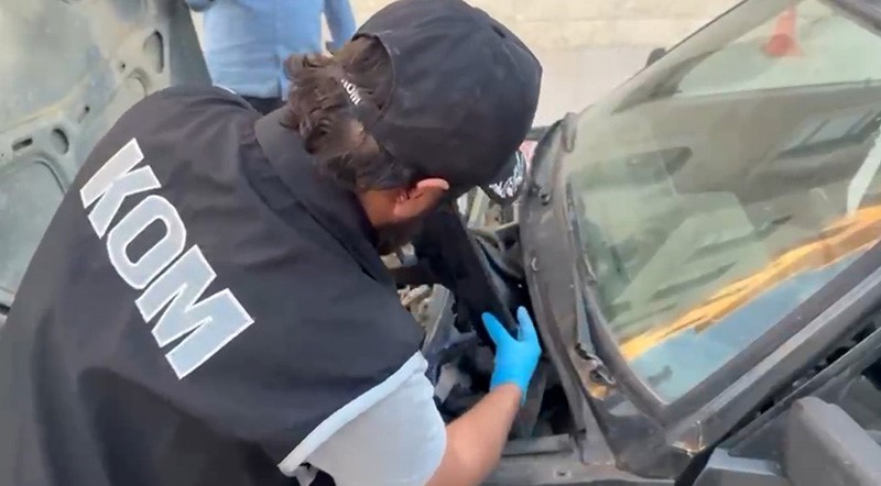 kutahyada silah kacakciligi operasyonunda yakalanan 5 zanli tutuklandi 0 suKcgNbs