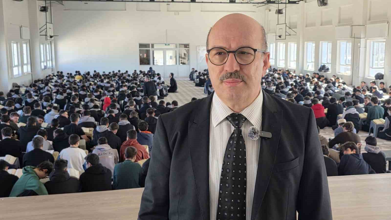kutahyada yuzlerce ogrenciden ayni anda mukabele 4 QXBINlqL