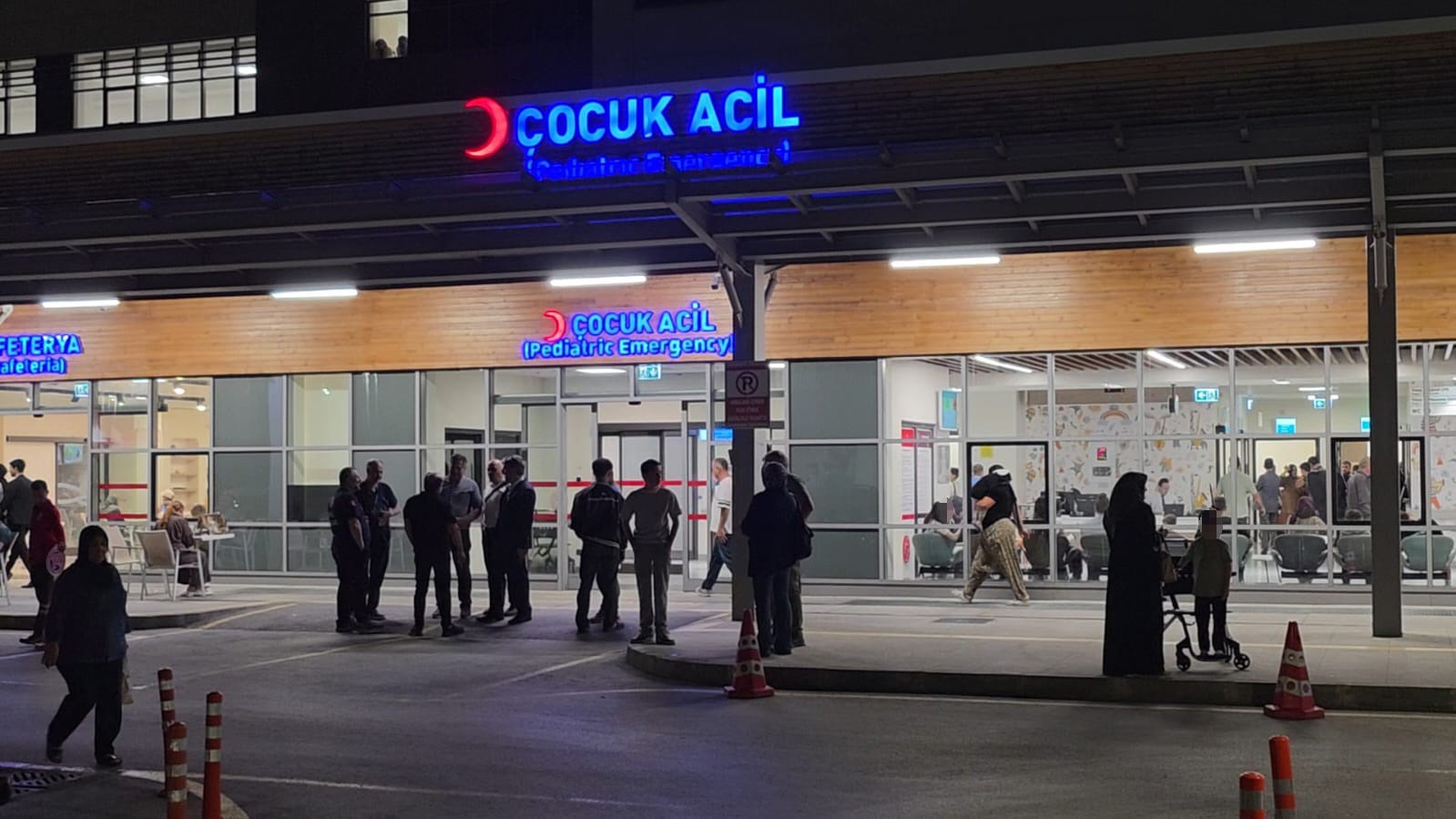kutahyada zehirlenme suphesiyle hastaneye basvuranlarin sayisi 71e yukseldi 0 jzzy4vVR