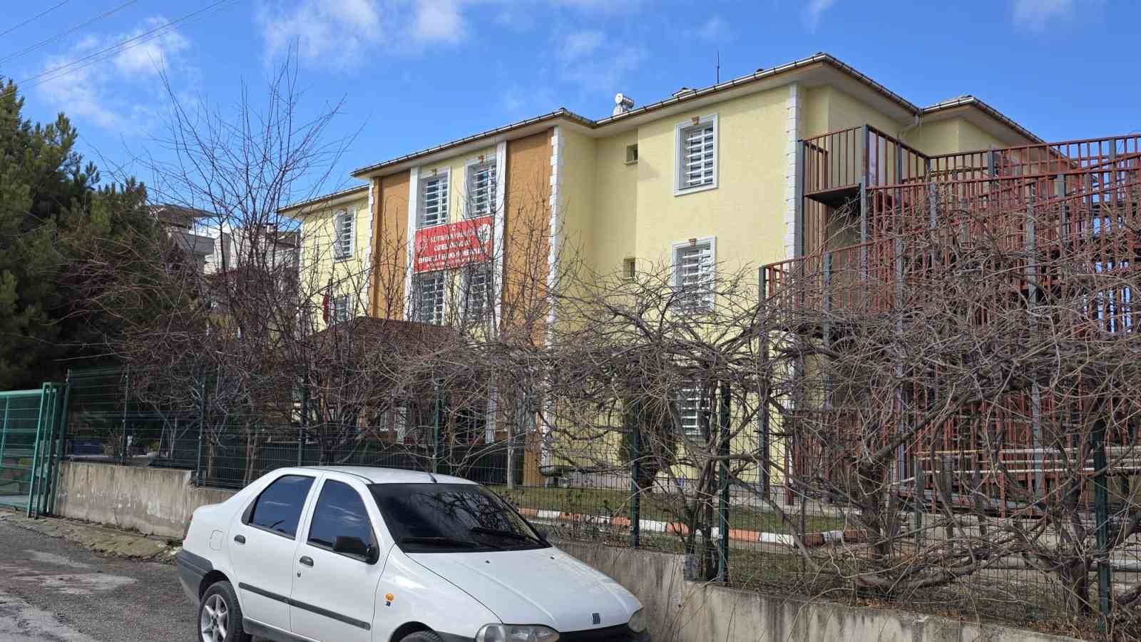 kutahyadaki engelli bakim merkezinden bir engellinin agir yaralandigi olayla ilgili aciklama 0 ZgUjNfQZ