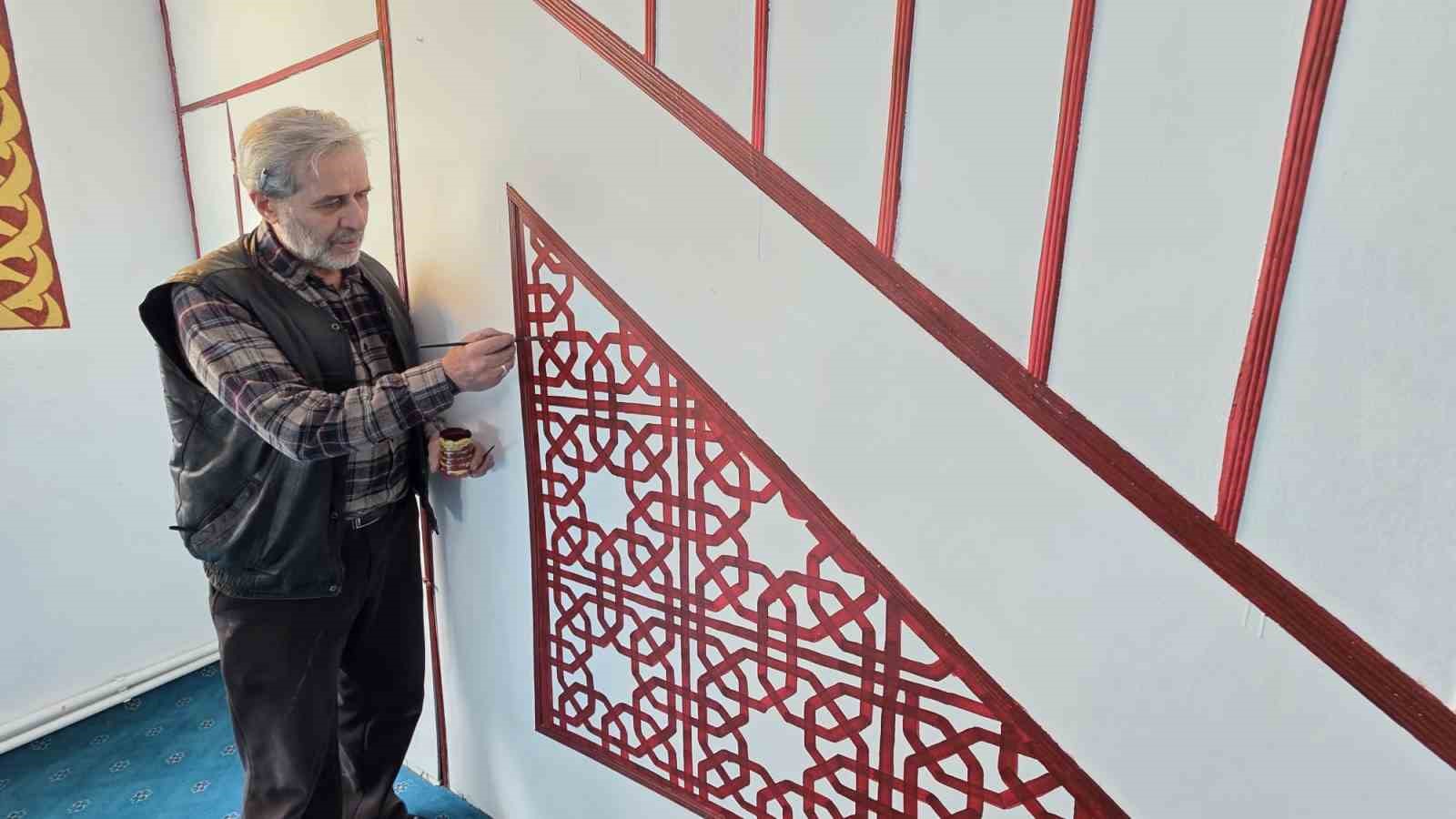 kutahyali imam gorev yaptigi camileri hat ve nakkas sanati ile susluyor 2 ASba85bJ