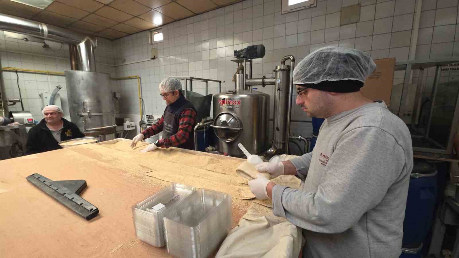 kutahyanin 128 yillik ramazan lezzeti pasa helvasi 13 EkyBspLz