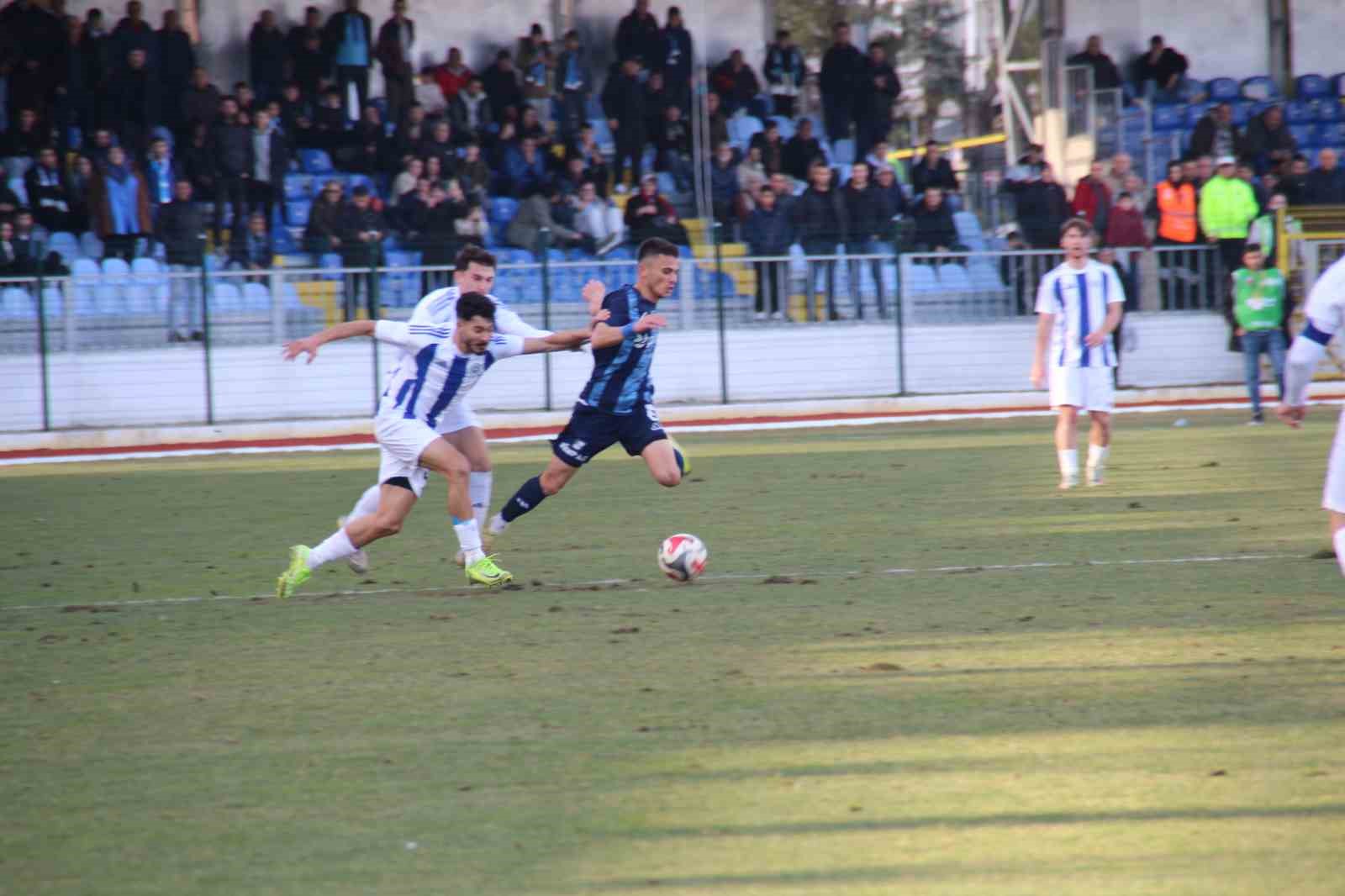 kutahyaspor sahasinda kazandi 5