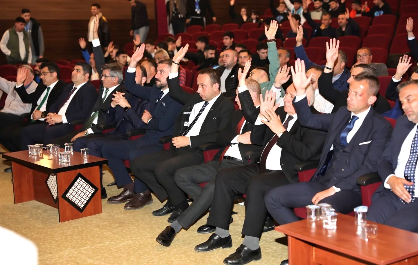 kutahyasporda haci osman altinkaya yeniden baskan secildi 2 IE1HDTjX