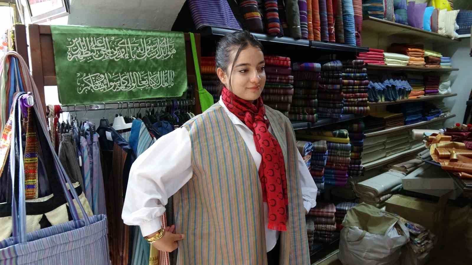 kutnu kumasindan yapilan urunler buyuk ilgi goruyor 6 amff5n43