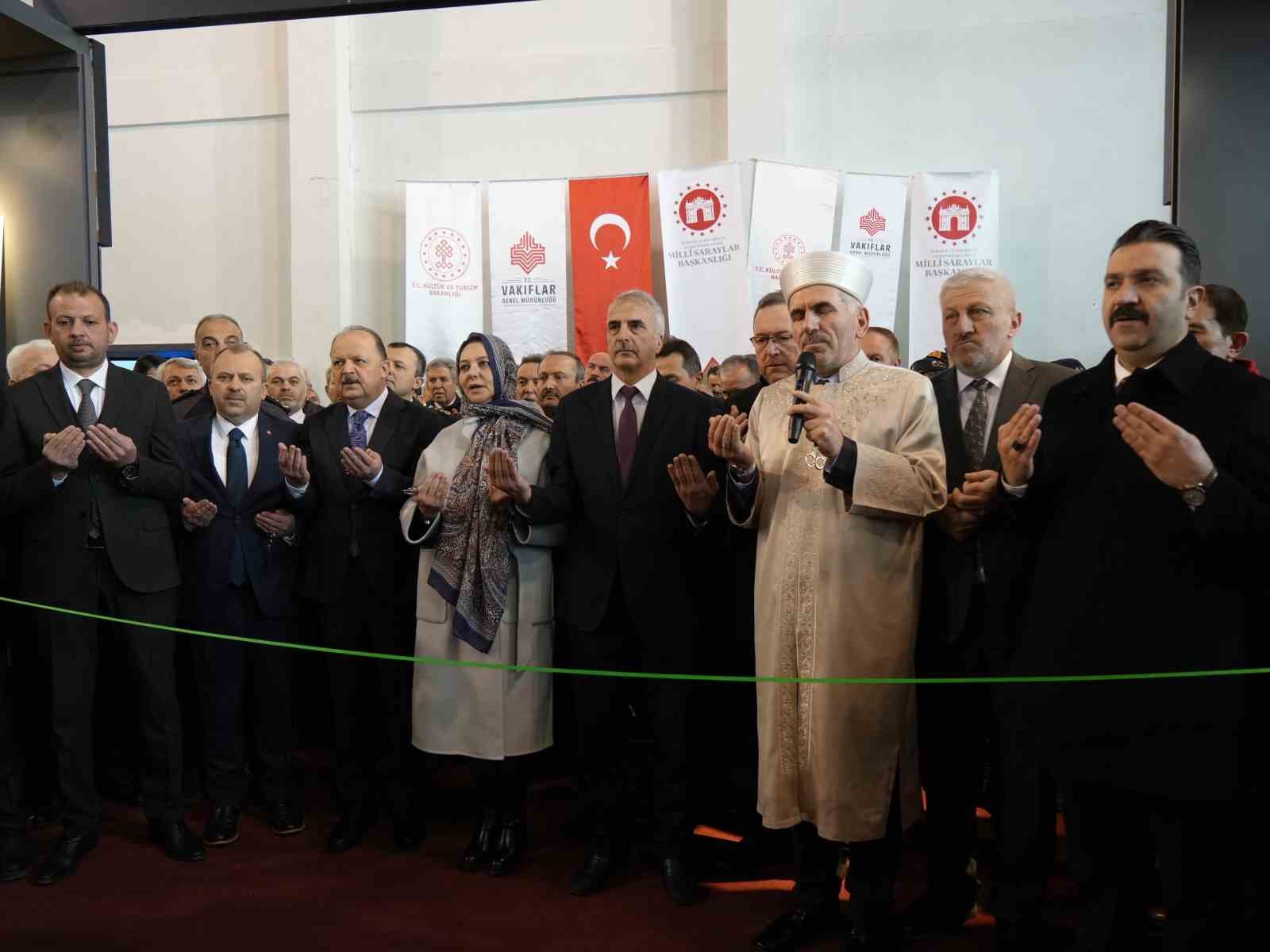 kutsal emanetlere kastamonuda yogun ilgi 8 Wrb1SN1N