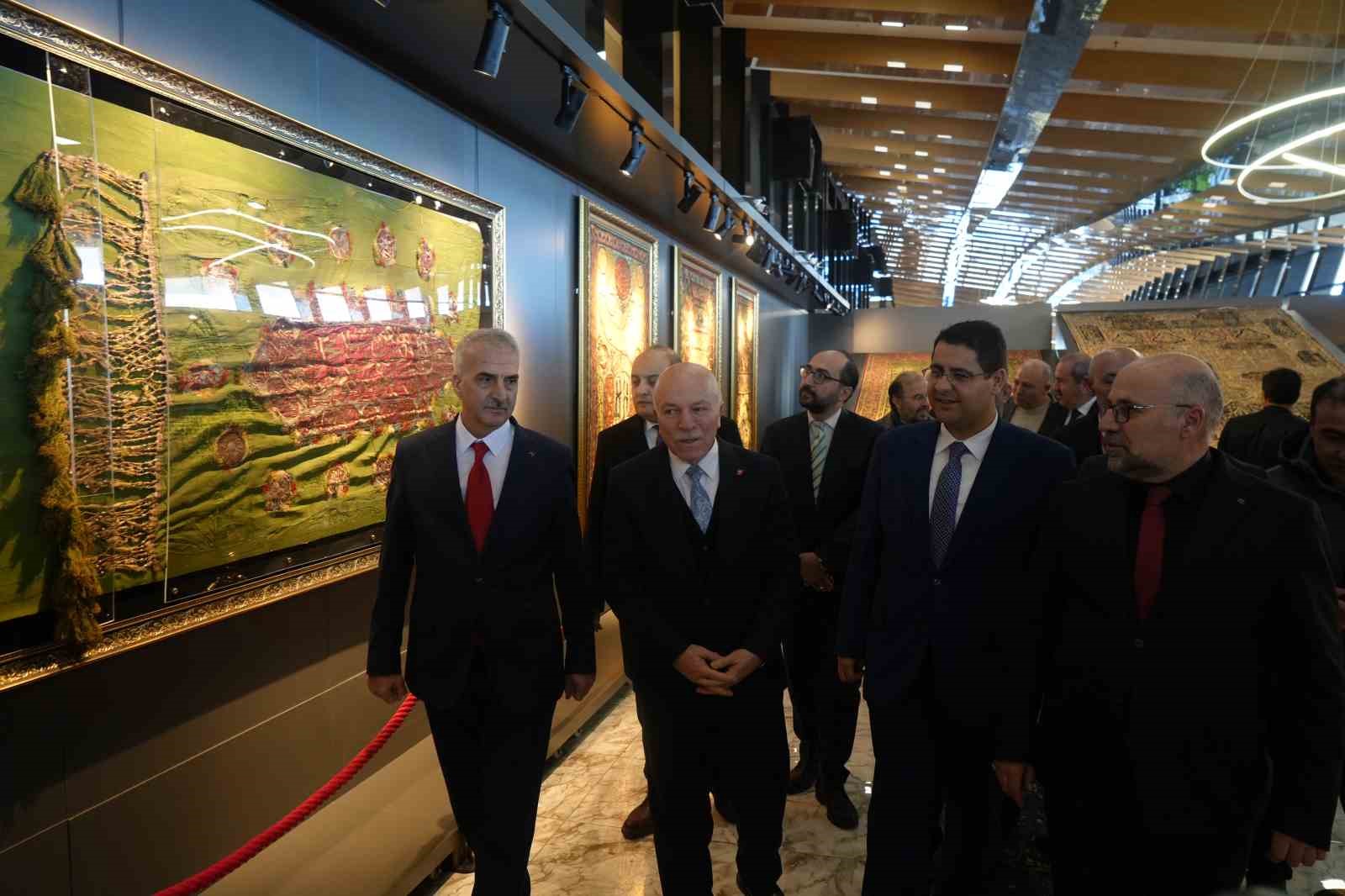 kutsal emanetlerin anadolu yolculugu erzurumdan basladi 14 5CiJWESi