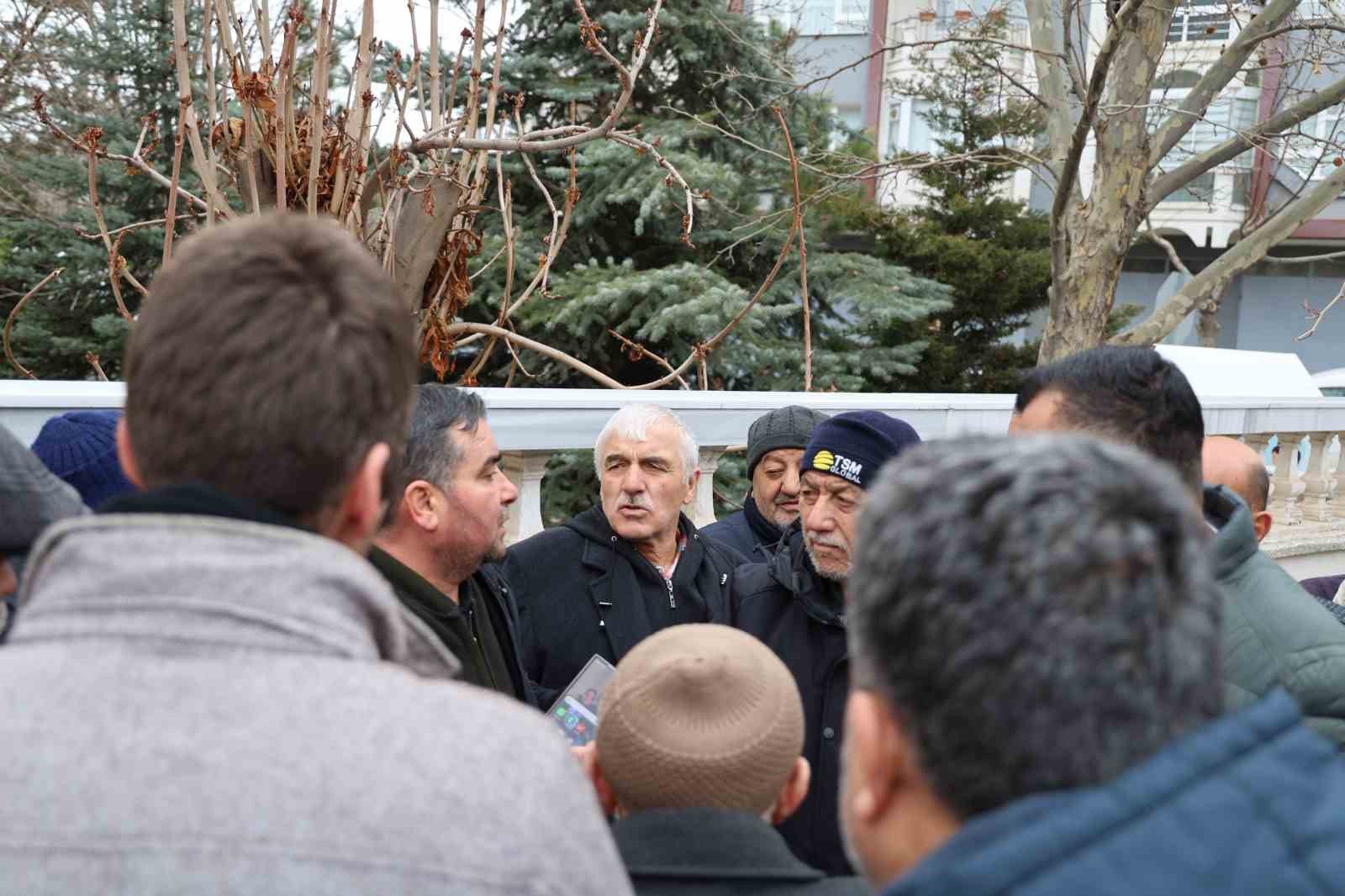 kutsal topraklara gitmek istediler umre vaadiyle cantaciya dolandirildilar 4 FIkGRXKl