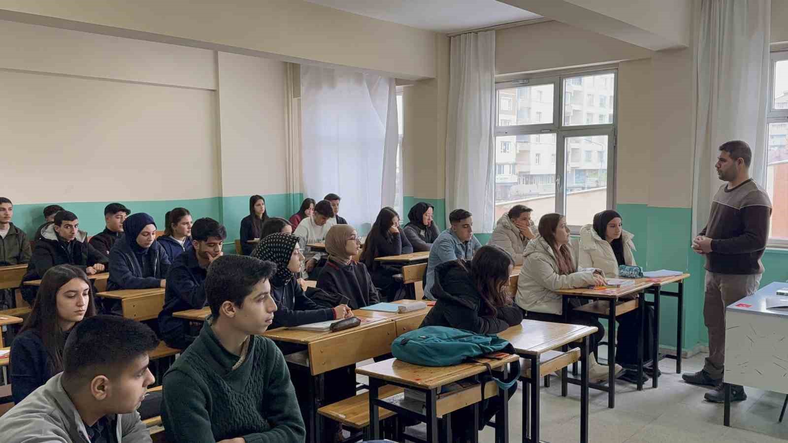 kutsal topraklarda hayatini kaybeden ogrenci icin anma programi 2 fncbCHP7
