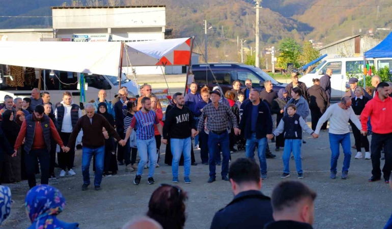 kuymak-festivali-horonla-bulustu-BvNzD6OT.jpg