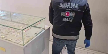 kuyumcu-gorunumlu-tefecilere-operasyon-5-supheli-yakalandi-tpg1xq9j.jpg